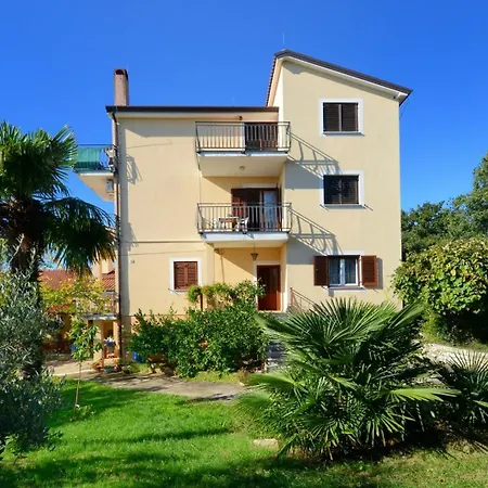 With Swimming Pool Valica, - 27200 Appartement Umag