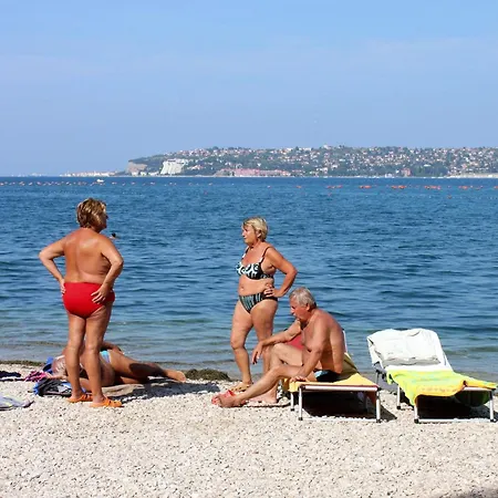 Appartamento With Swimming Pool Valica, - 27200 *