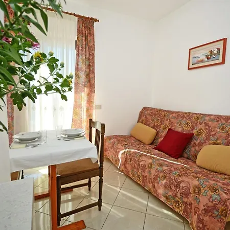 With Swimming Pool Valica, - 27200 Appartement