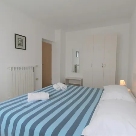 With Swimming Pool Valica, - 27200